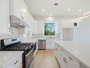 328 Janisch D, Houston TX 77018