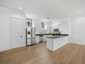 939 Colorado Street 20, Houston TX 77007