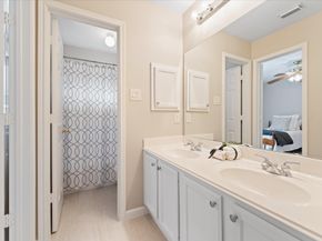 39 Laurelhurst Circle, The Woodlands TX 77382