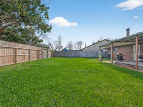 2311 Leading Edge Drive, Friendswood TX 77546