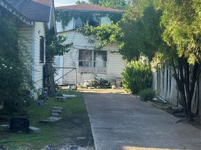 7909 Narcissus Street, Houston TX 77012
