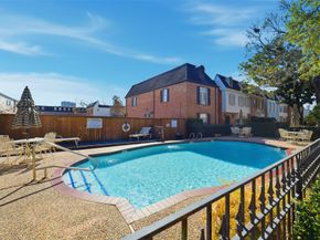 461 N Post Oak Lane 461, Houston TX 77024