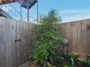 461 N Post Oak Lane 461, Houston TX 77024