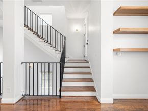 1029 W 21st Street D, Houston TX 77008