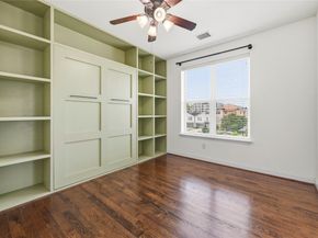 1029 W 21st Street D, Houston TX 77008
