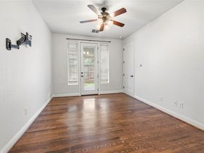 1029 W 21st Street D, Houston TX 77008