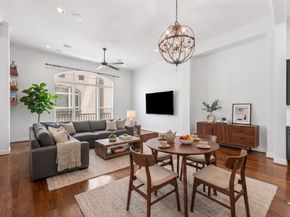 1029 W 21st Street D, Houston TX 77008
