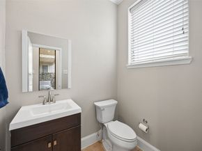 2320 Emancipation Avenue, Houston TX 77004