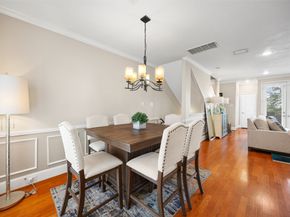 2320 Emancipation Avenue, Houston TX 77004