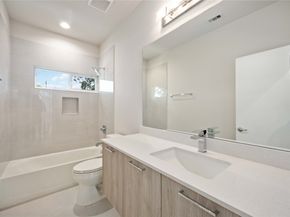 5314 Suez Street, Houston TX 77020