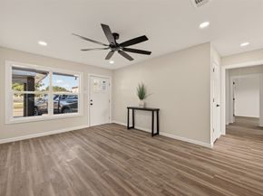 264 Parker Road, Houston TX 77076