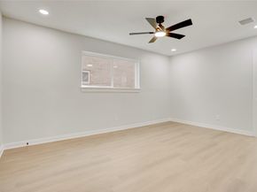 6015 Spellman Road, Houston TX 77096