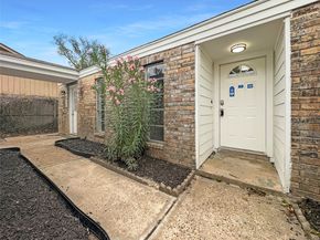 8347 Sterlingshire Street, Houston TX 77078