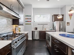 606 Pacific Street, Houston TX 77006