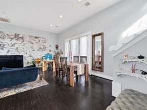 606 Pacific Street, Houston TX 77006