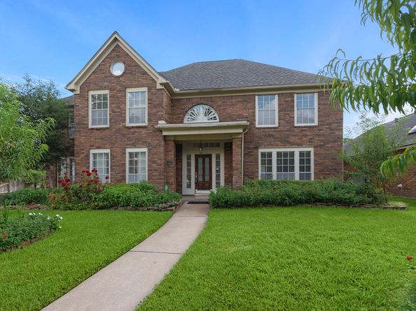 7414 Starbridge Drive, Houston TX 77095