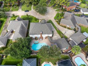 7414 Starbridge Drive, Houston TX 77095