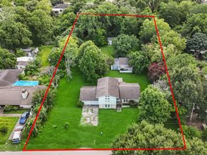 13922 Ambrose Street, Houston TX 77045