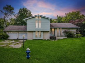 13922 Ambrose Street, Houston TX 77045