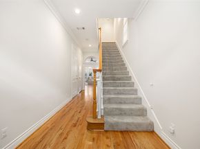 5842 Candlewood Lane, Houston TX 77057