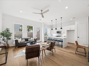 1922 Luna Woods Lane, Houston TX 77055