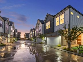 1922 Luna Woods Lane, Houston TX 77055