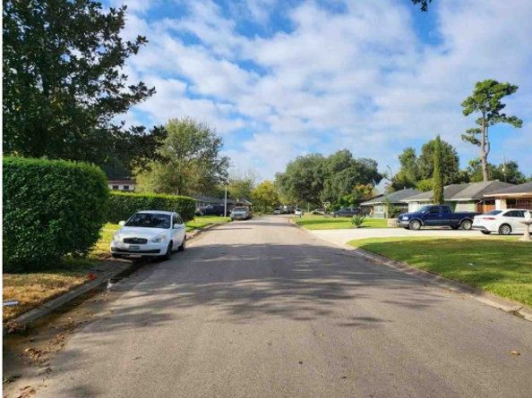 6642 Heron Drive, Houston TX 77087