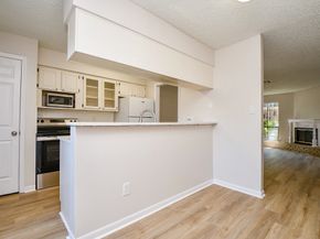 5001 Lamonte Lane 14, Houston TX 77092