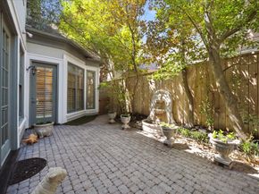 1 Exbury Way, Houston TX 77056