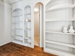 1 Exbury Way, Houston TX 77056