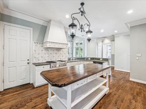 1 Exbury Way, Houston TX 77056