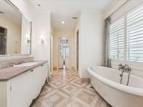 1 Exbury Way, Houston TX 77056