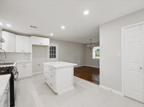 10009 Lazy Oaks Street, Houston TX 77080