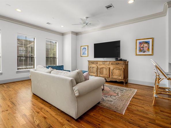 3302 Audley Street 124, Houston TX 77098