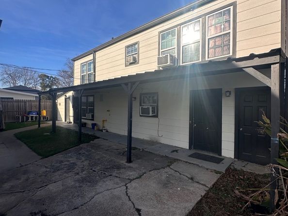 5623 Barremore Street A B 1 2, Houston TX 77023