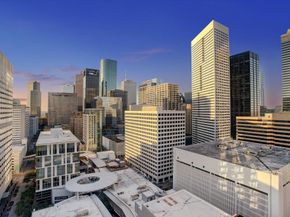 1211 Caroline Street 2002, Houston TX 77002