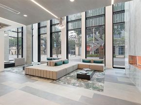 1211 Caroline Street 2002, Houston TX 77002