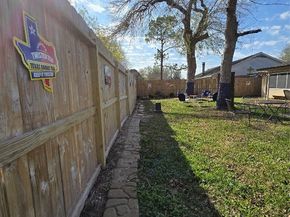17706 Heritage Creek Drive, Webster TX 77598