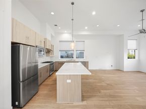 9818 Mocking Bird Hill Lane, Houston TX 77080