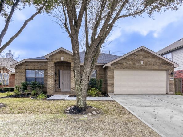 16919 Canyon Springs Lane, Friendswood TX 77546