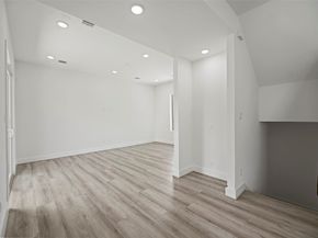 870 W Little York Road C, Houston TX 77091