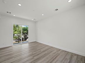 870 W Little York Road C, Houston TX 77091