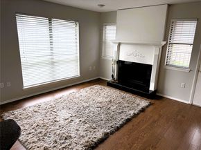 62 Evanston Street 2/5, Houston TX 77015