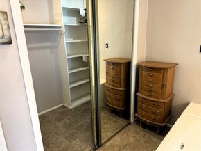 62 Evanston Street 2/5, Houston TX 77015