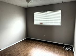 62 Evanston Street 2/5, Houston TX 77015