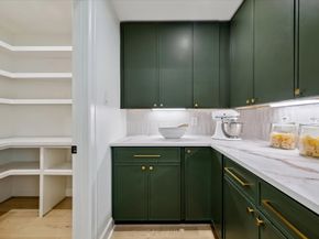 10519 Brinwood Drive, Houston TX 77043