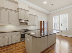 2707 Cohn Trail, Houston TX 77007