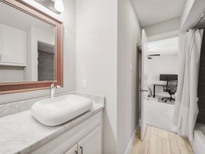 526 Westcross Street, Houston TX 77018