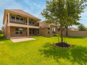 54 Wyatt Oaks Drive, Tomball TX 77375