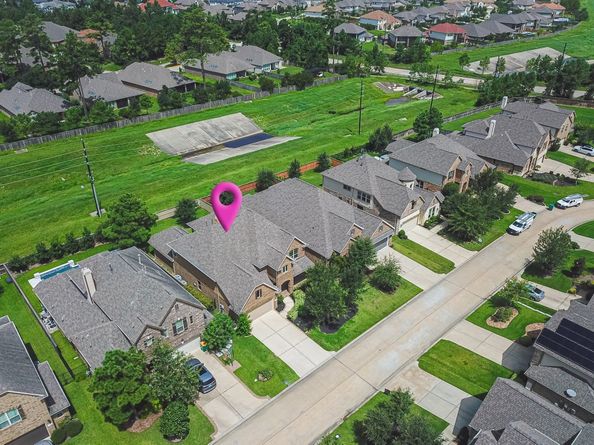 54 Wyatt Oaks Drive, Tomball TX 77375